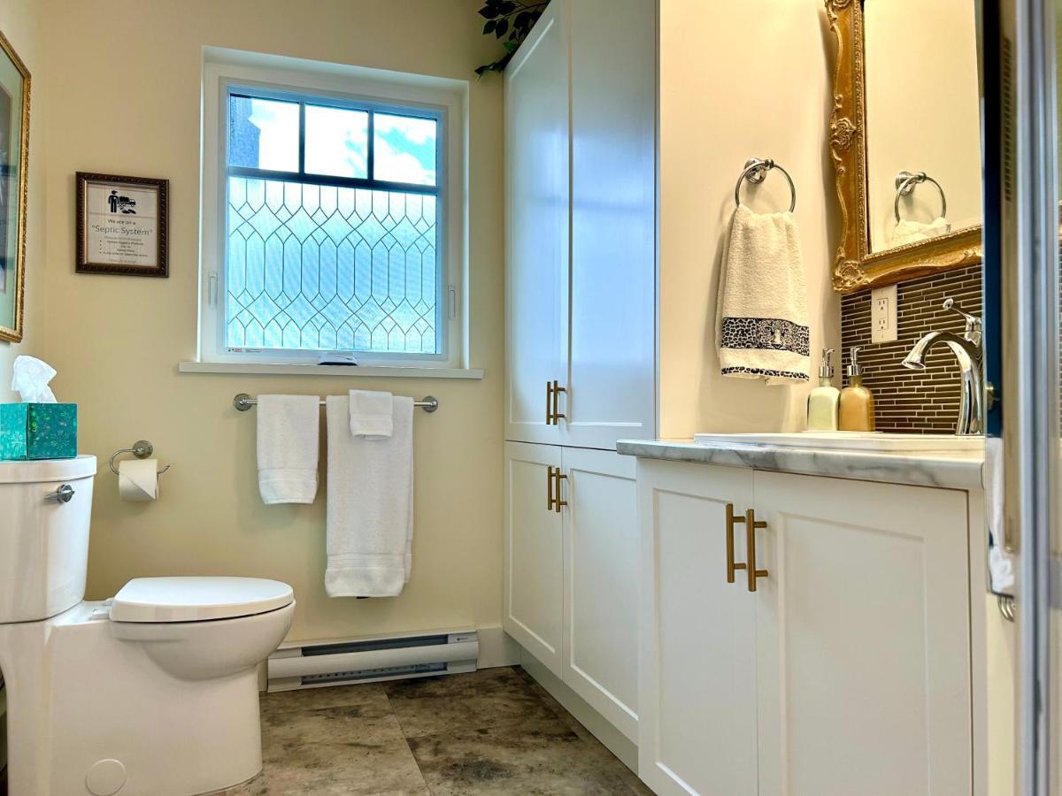 Seagull Studio Vacation Suite Sooke Esterno foto